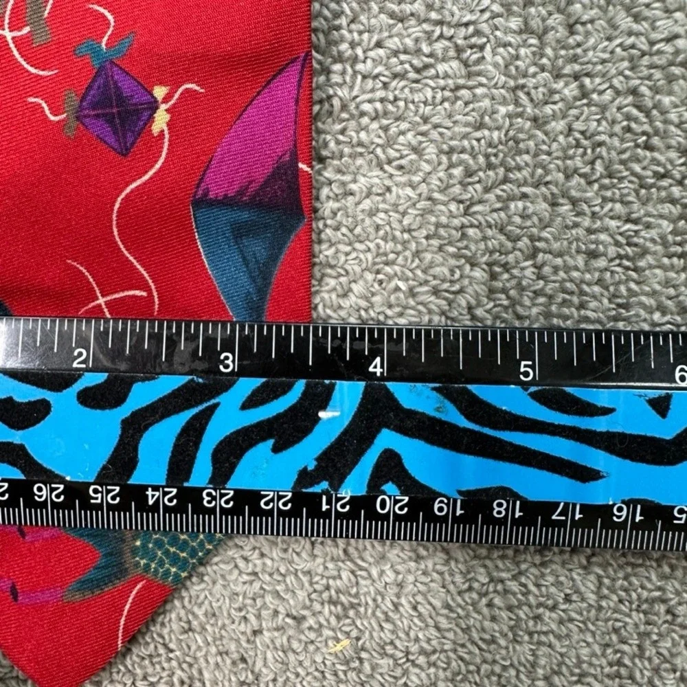 Brooks Brothers Makers Silk Tie Red Geometric Kite Abstract Pattern Mens USA